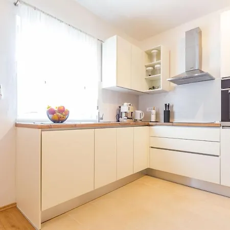 Apartman Bella 2 Bdr W Parking *