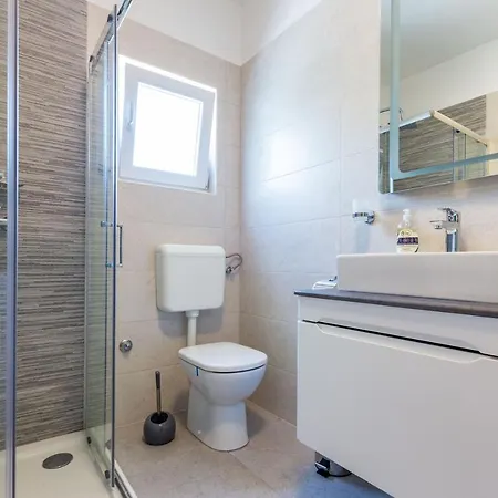 Bella 2 Bdr W Parking * Zadar